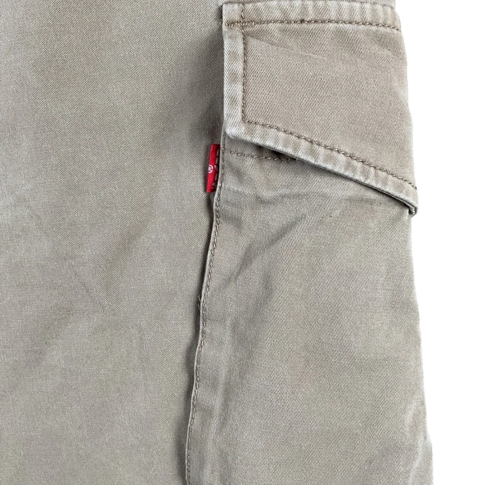 Levis XX Cargo Pants‎ Slim Fit Mens Khaki Tan W38 L32( measures 38 x 29)